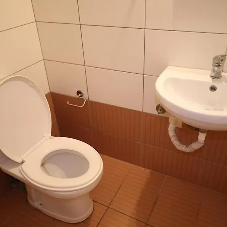 Apartment Ginas 1 *
